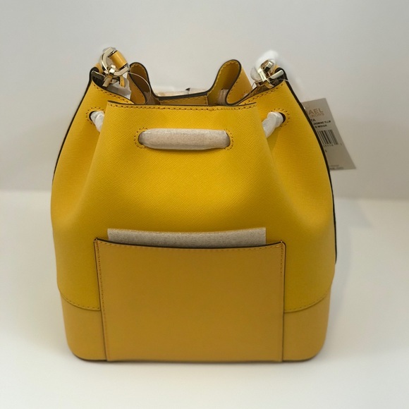 LAST ONE! Michael Kors Trista Bucket Bag Messenger - Picture 7 of 9